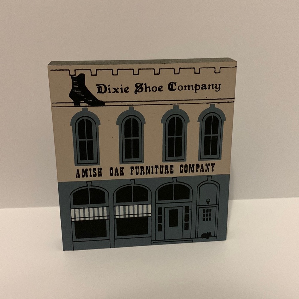 The Cat’s Meow Amish Oak Furniture Dixie show company